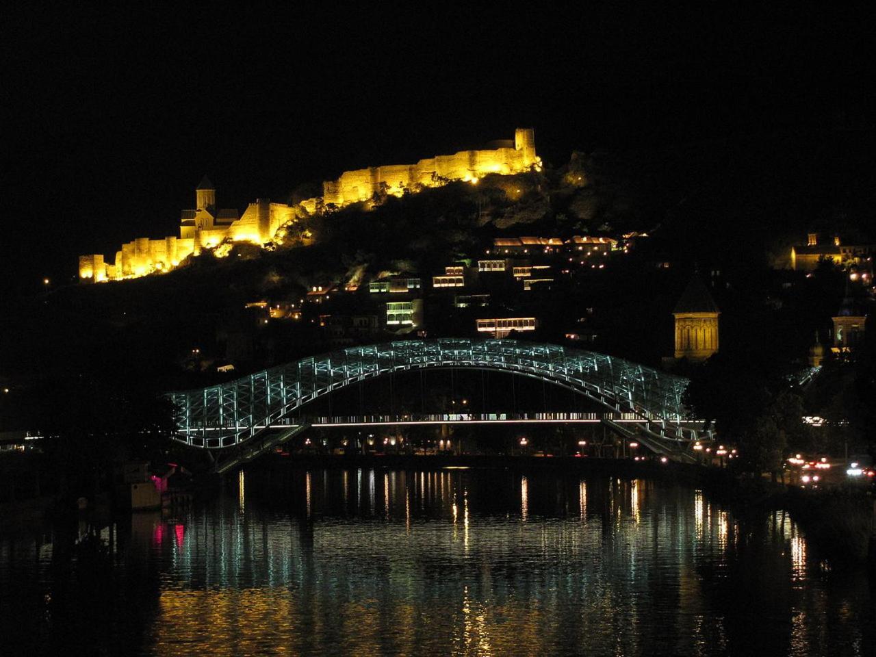 Visit Hotel Tbilisi Ngoại thất bức ảnh