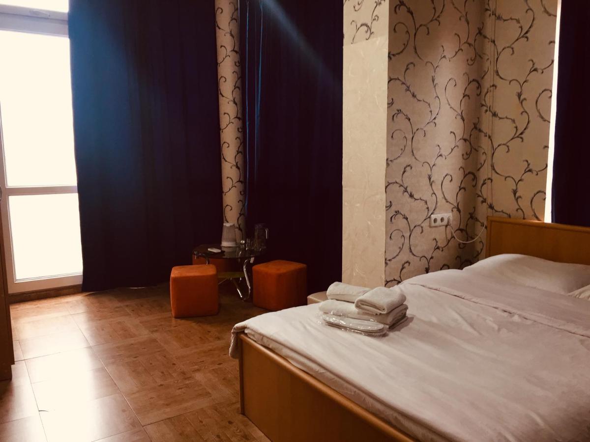 Visit Hotel Tbilisi Ngoại thất bức ảnh